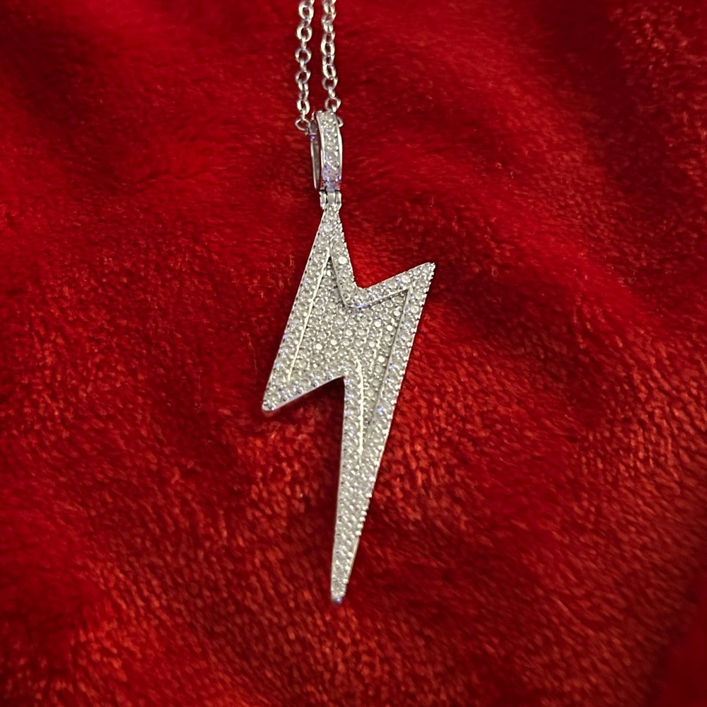 Luxury 1.8 CT‎ Moissanite Lightning Bolt Pendant Necklace